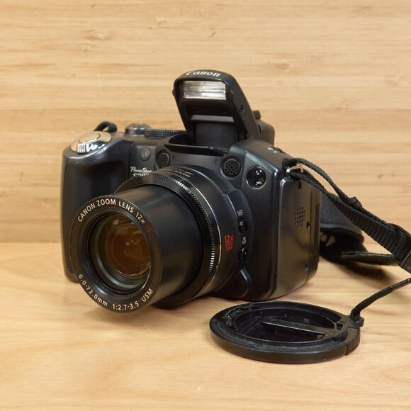 Canon PowerShot S5 IS 8.0MP Digital Camera / 12× Zoom / Tested & Working - Picture 1 of 8